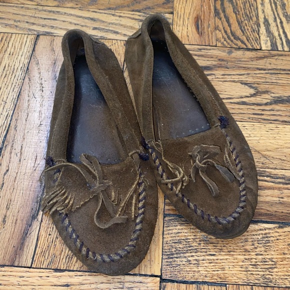 Minnetonka Kilty Moc - Mocassini Bassi In Pelle Per Bambina - Colore Naturale